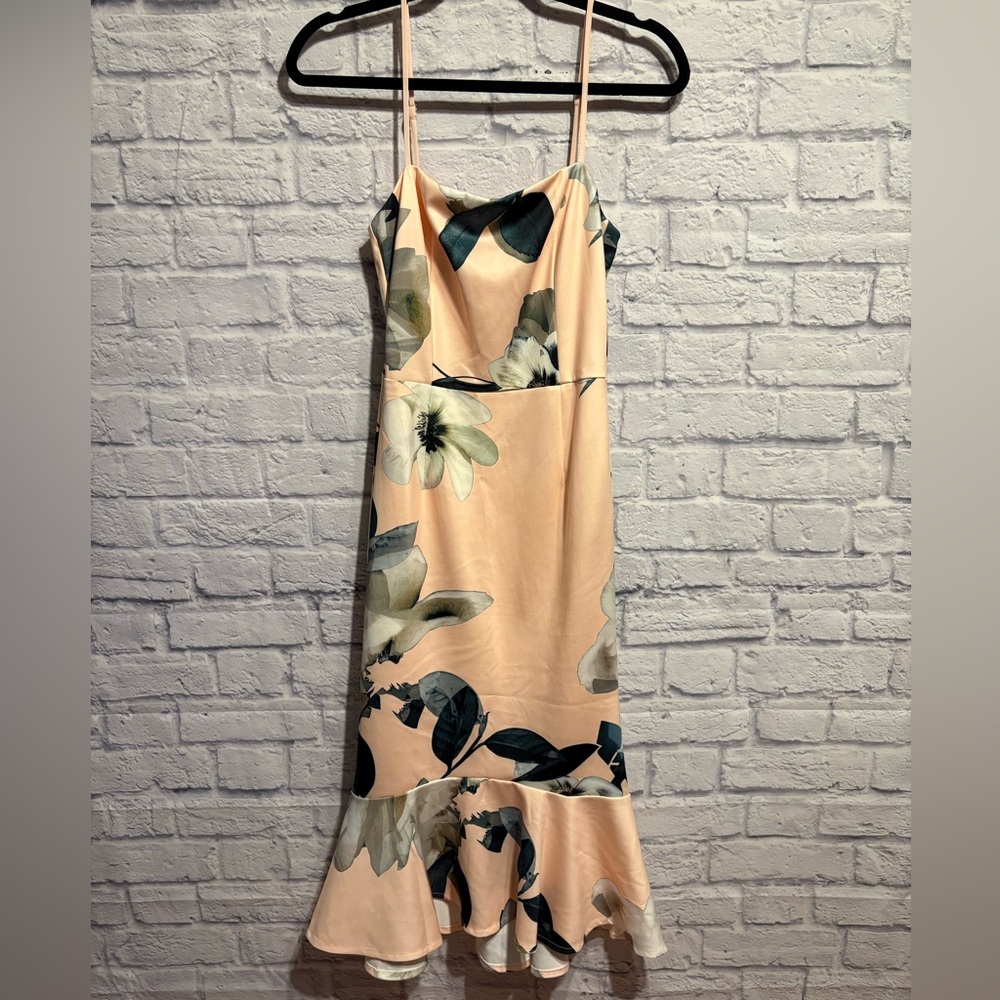Spicy Sugar Floral Ruffle Hem Midi Dress in Peach Size 10